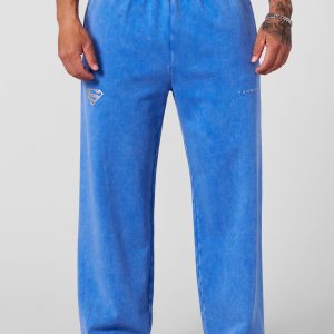2032 - Superman Sweats