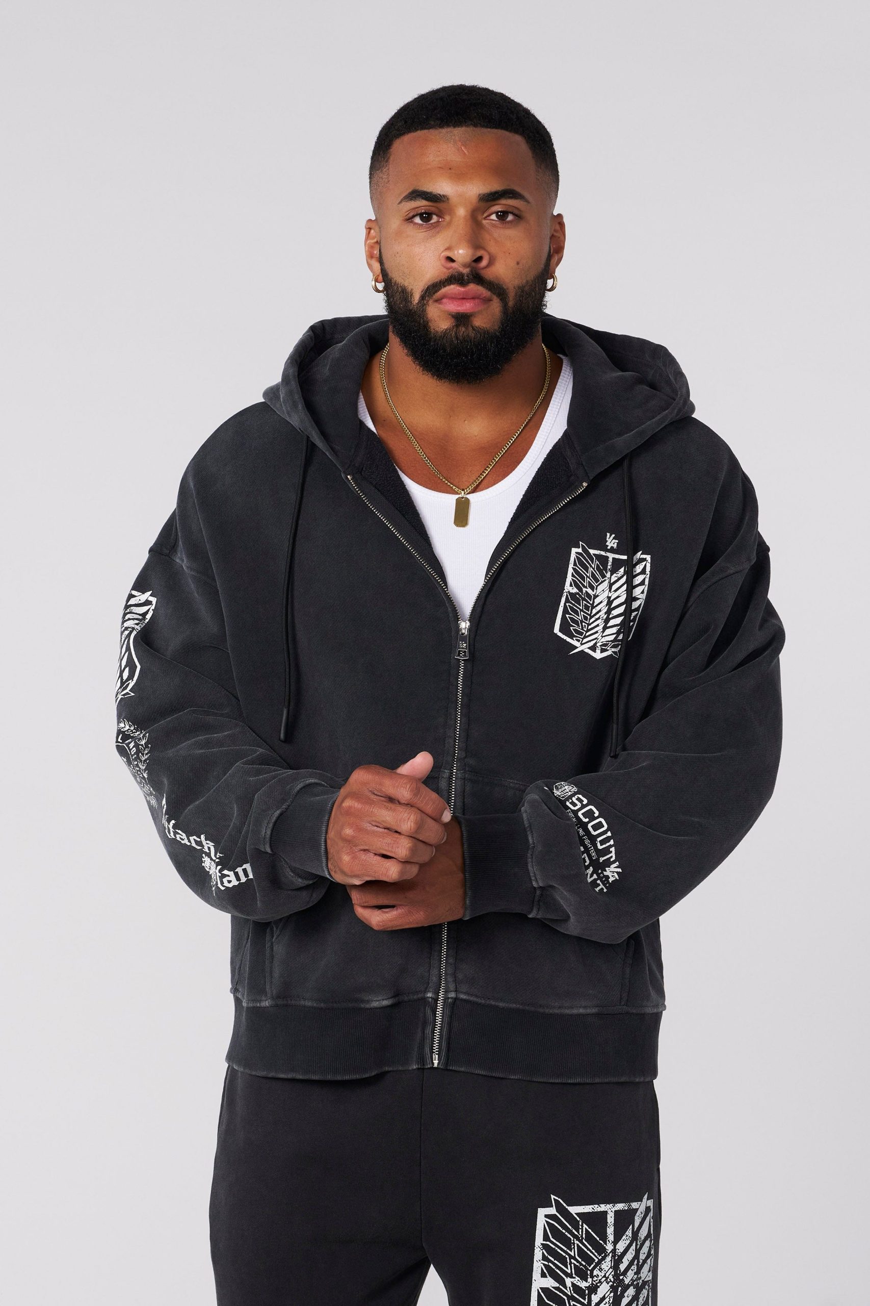 5138 - AOT漏 x YLA Zip-Up Hoodies - Image 5