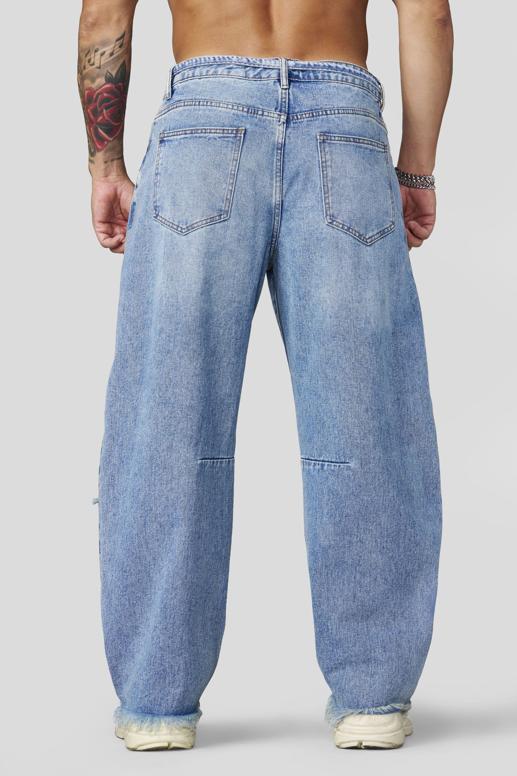 6004 - Destroyed Jeans - Image 5