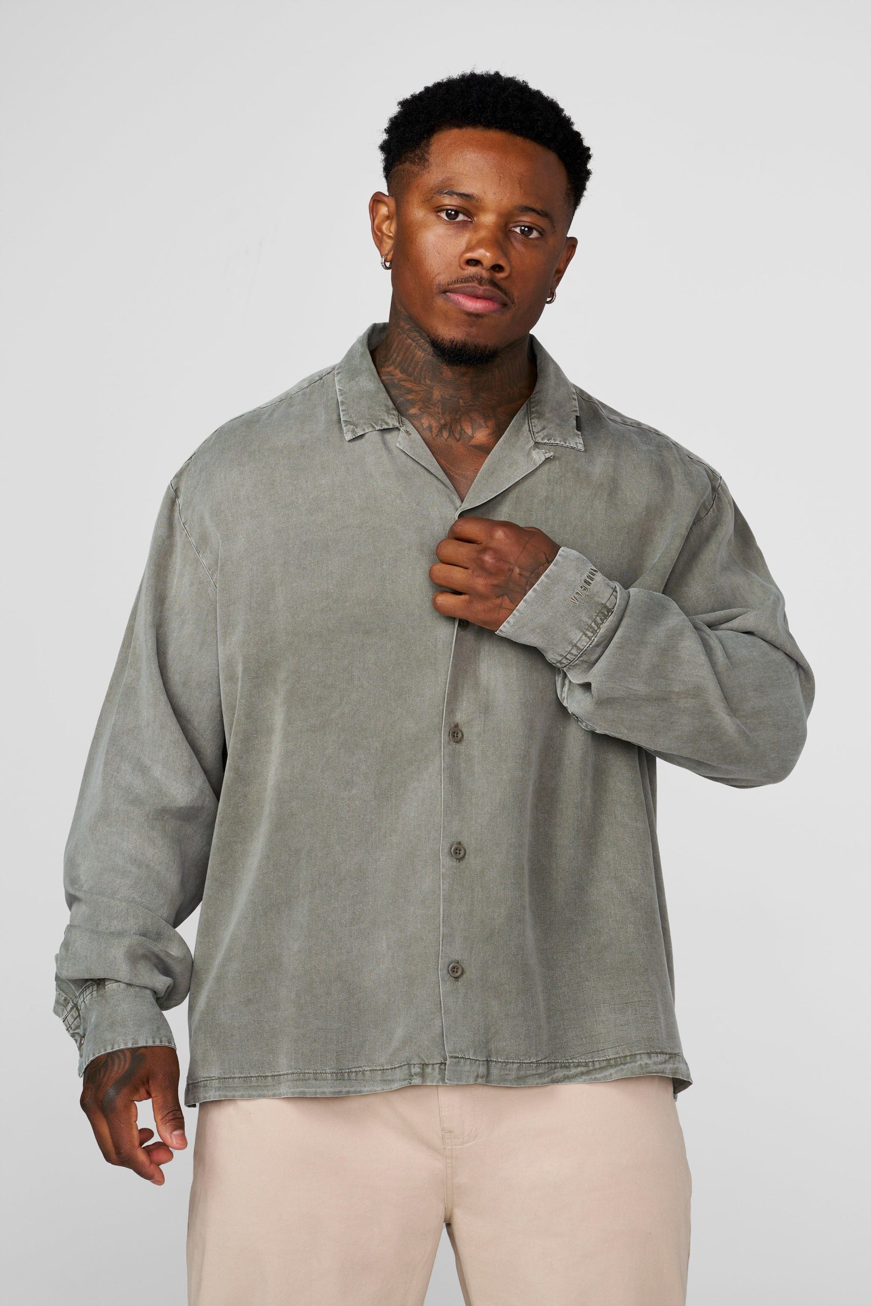8053 - Flowy Button-ups - Image 11