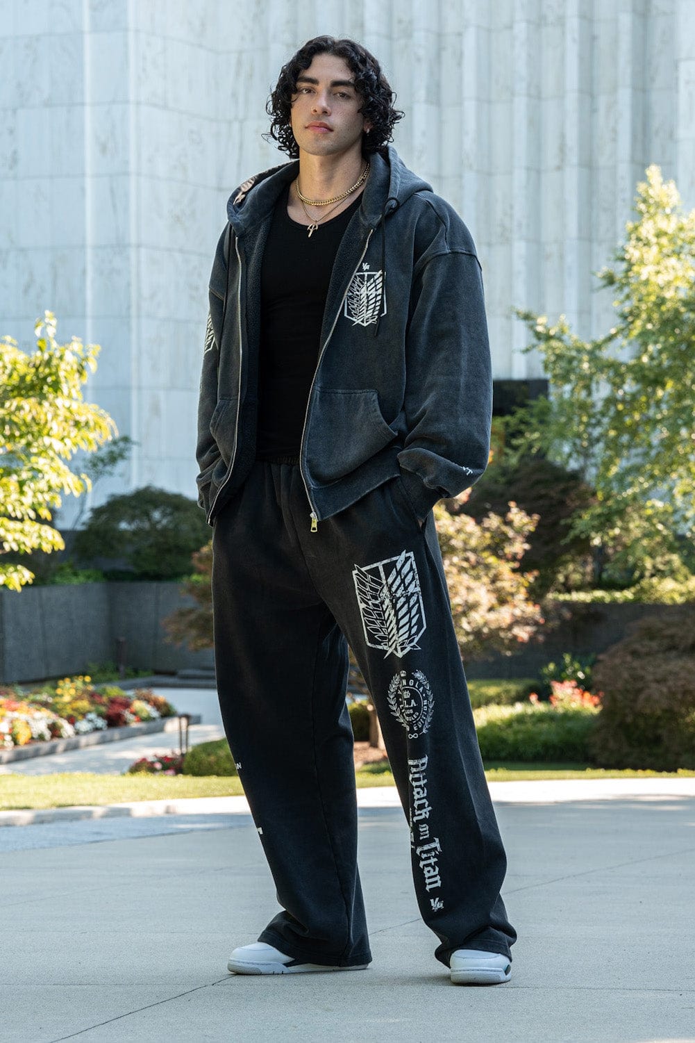 5138 - AOT漏 x YLA Zip-Up Hoodies - Image 3