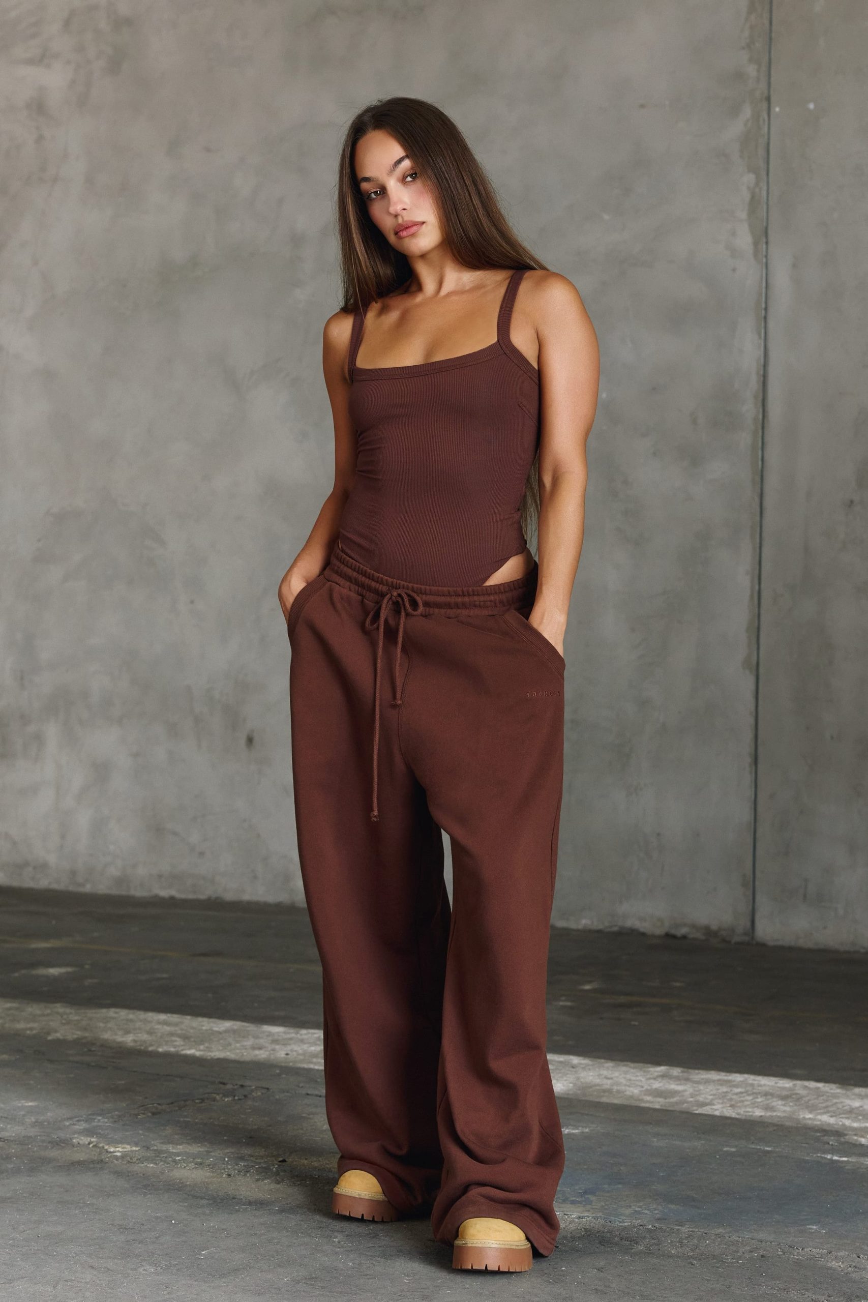 W2296 Super Baggy Sweats