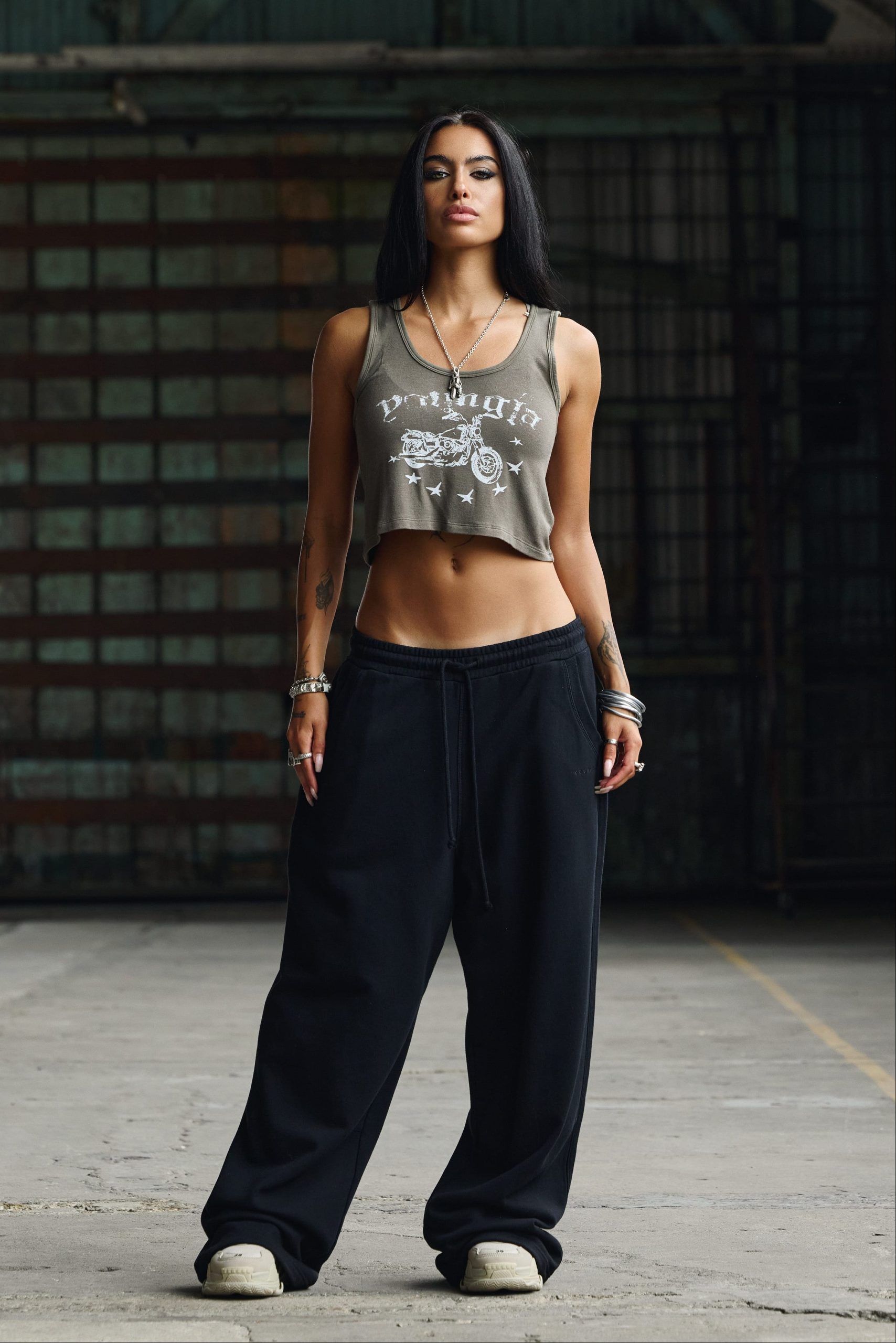 W4119 Crop Graphic tank - Image 3
