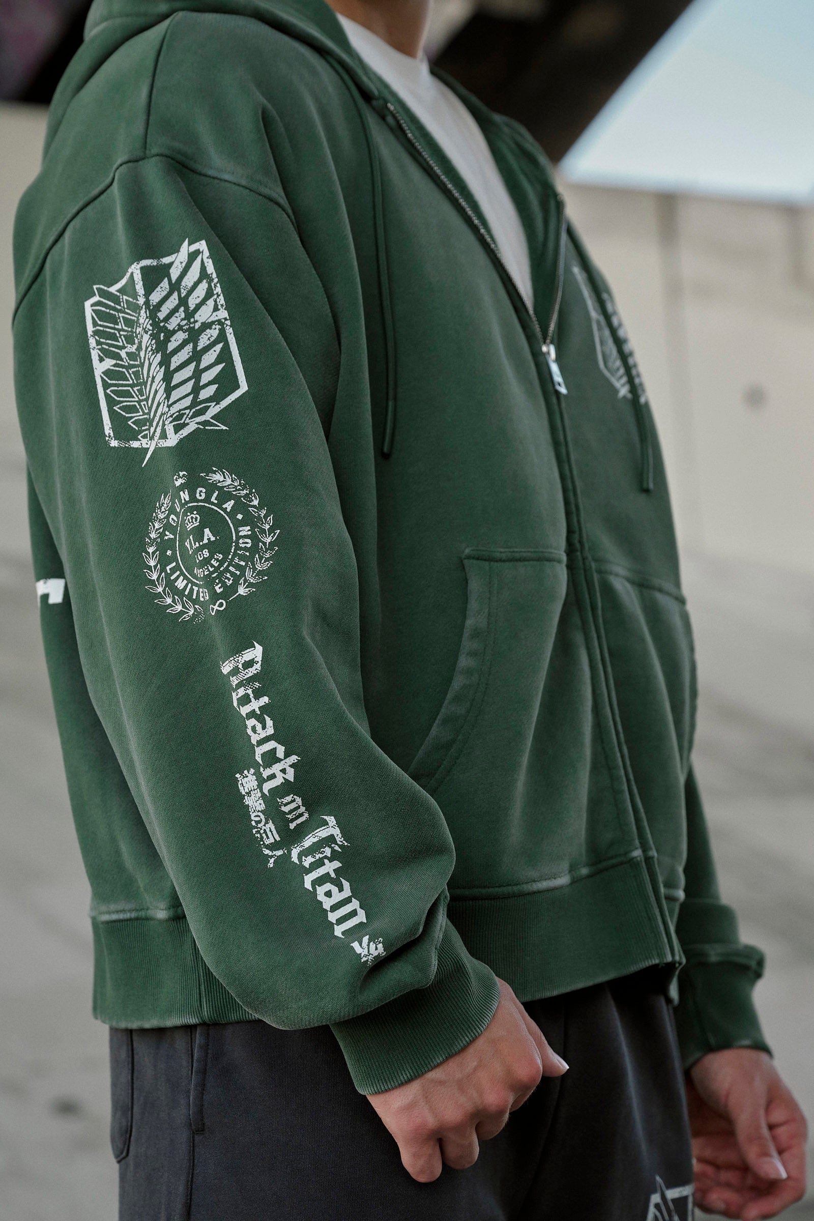 5138 - AOT漏 x YLA Zip-Up Hoodies - Image 4