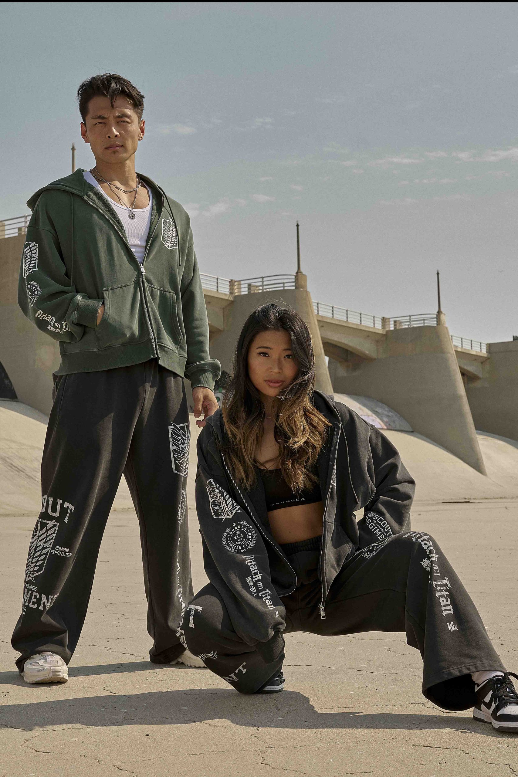 5138 - AOT漏 x YLA Zip-Up Hoodies - Image 2