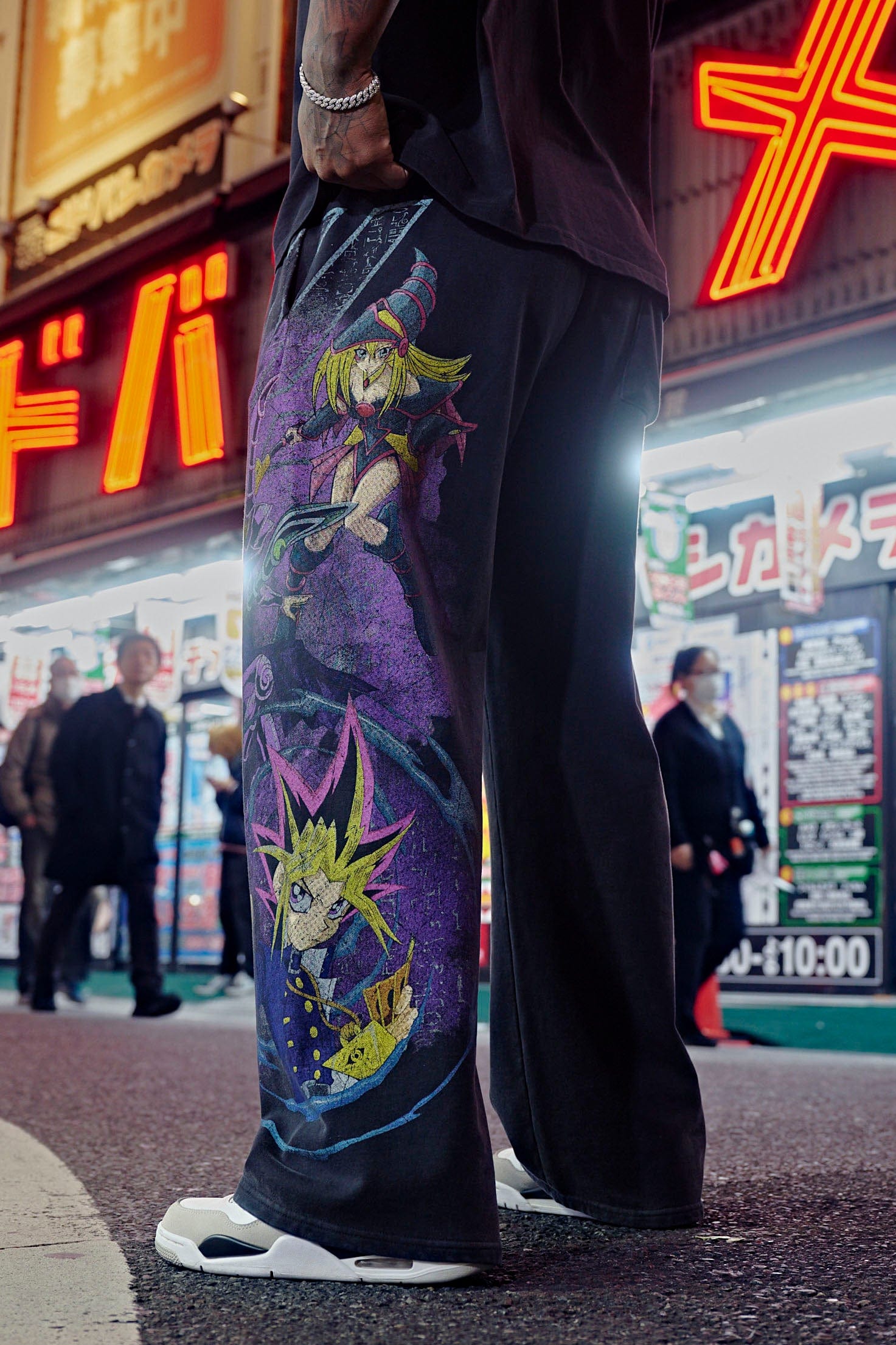 2004 - Yu-Gi-Oh!庐 Sweats - Image 3
